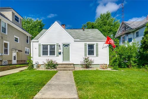 829 S Haines Ave, Alliance, OH, 44601-2801 | Card Image