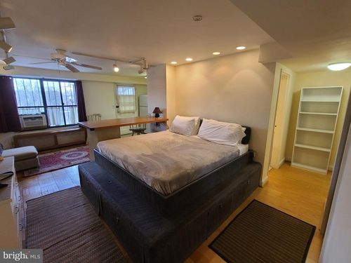apt-103-x-1587 N Colonial Ter, ARLINGTON, VA, 22209-1429 | Card Image