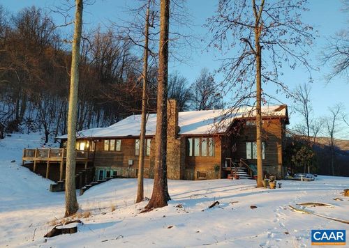 247 Llama Ln, Lowesville, VA, 22967-6046 | Card Image