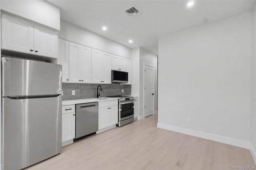 c-10 Market St, Wappingers Falls, NY, 12590-2302 | Card Image