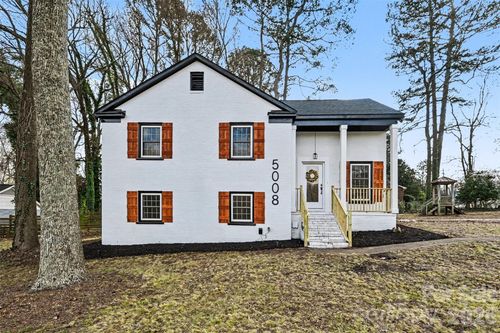 5008 The Plz, Charlotte, NC, 28215-2046 | Card Image