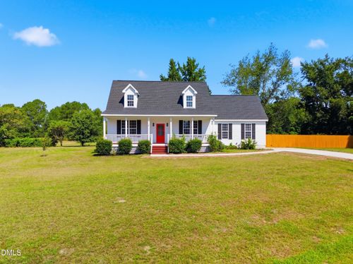 15 Davis Circle Dr, Zebulon, NC, 27597-5325 | Card Image