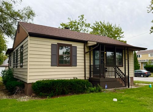 17963 Roy St, Lansing, IL, 60438-2327 | Card Image