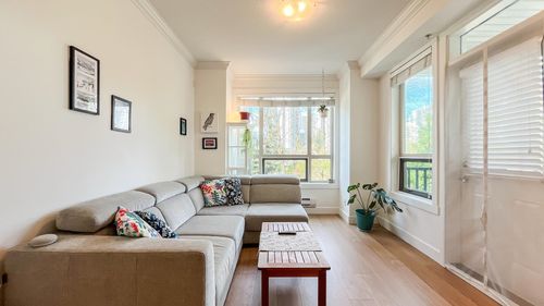 301-13897 Fraser Highway, Surrey, BC, V3T0G8 | Card Image