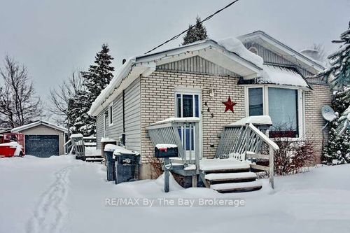 445 Fifth St, Collingwood, ON, L9Y1Y4 | Card Image