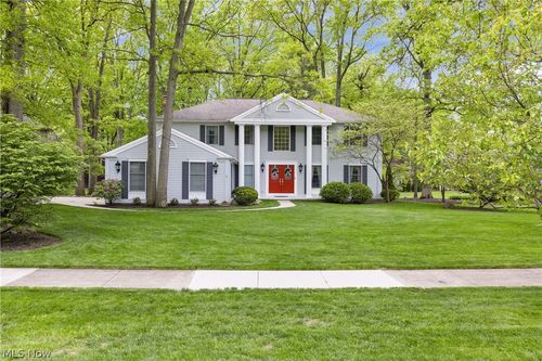 2180 Macon Ct, Westlake, OH, 44145-1864 | Card Image