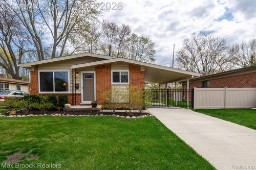 3818 Edgeland Ave, Royal Oak, MI, 48073-2281 | Card Image
