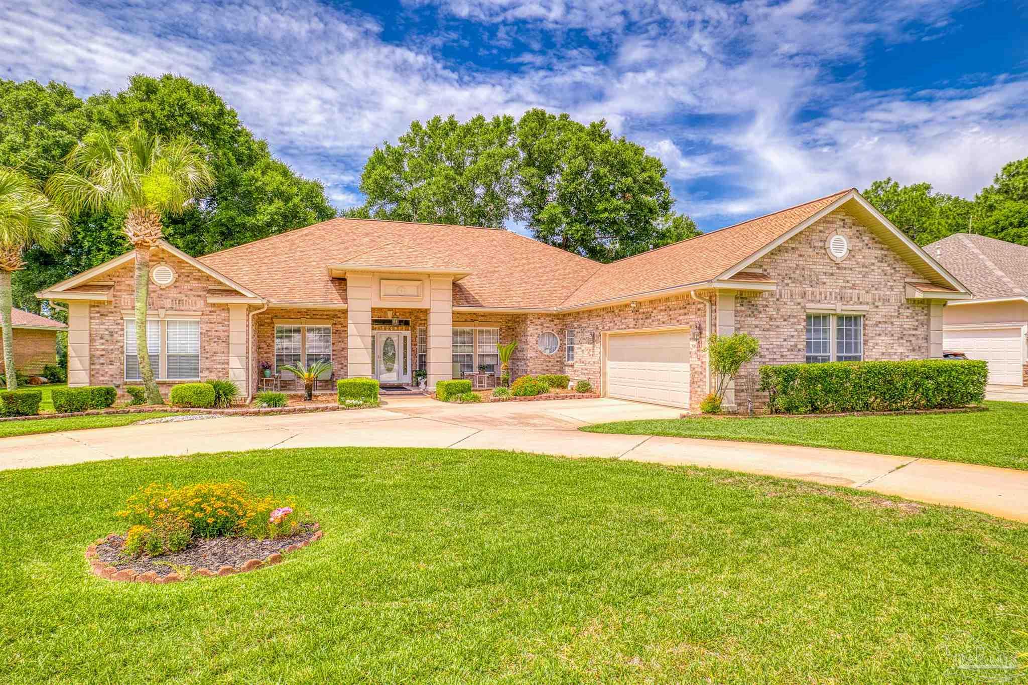 Knotty Pine Dr, Pensacola, FL 32505