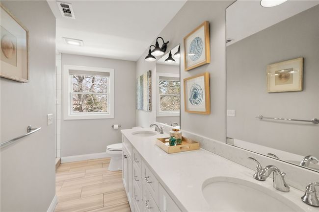 37 Island Dr, House other with 4 bedrooms, 3 bathrooms and 6 parking in Middletown RI | Image 15