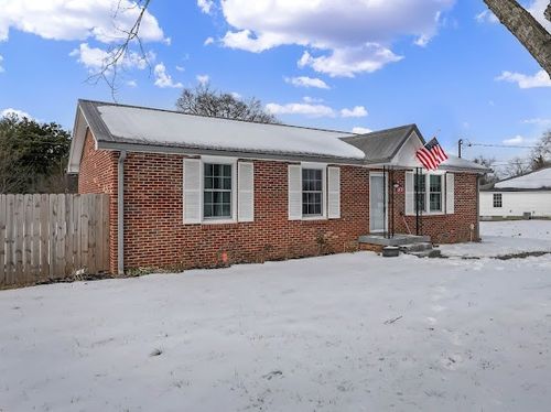 2421 Pendleton Dr, Clarksville, TN, 37042-5639 | Card Image