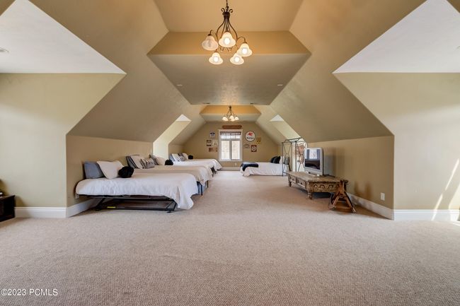 7050 River Valley Rd, Home with 5 bedrooms, 4 bathrooms and null parking in Peoa UT | Image 35