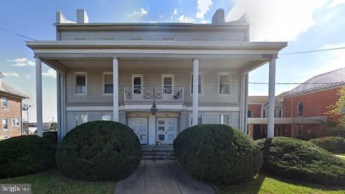 10-106 W Main St, NEW HOLLAND, PA, 17557-1244 | Card Image
