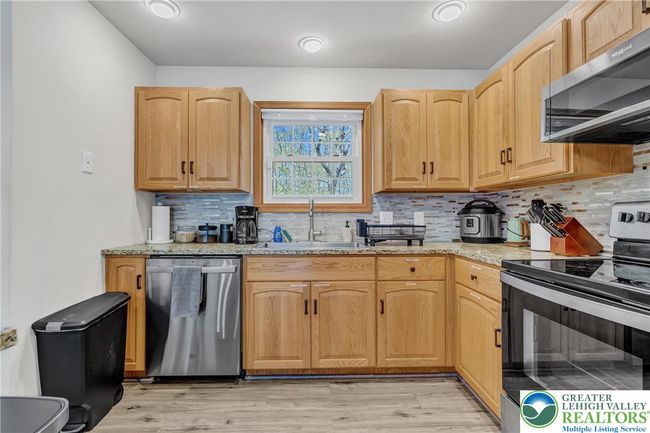 511 Lakeside Dr, House other with 4 bedrooms, 3 bathrooms and null parking in East Stroudsburg PA | Image 17