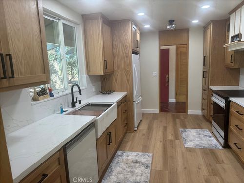 4501 Nielson Rd, Phelan, CA, 92371-8459 | Card Image