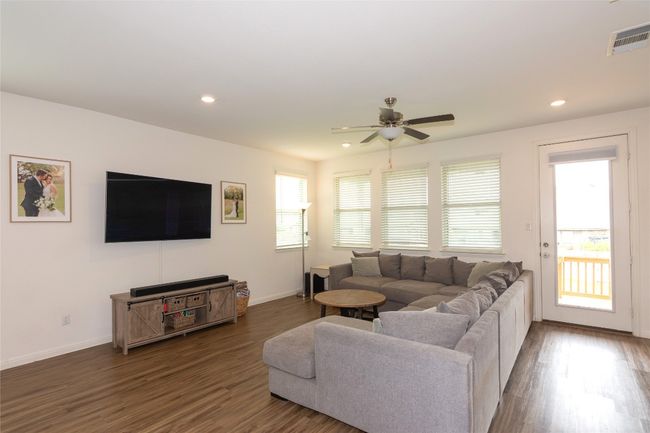 501 Sixpence Ln, House other with 3 bedrooms, 3 bathrooms and 4 parking in Georgetown TX | Image 11