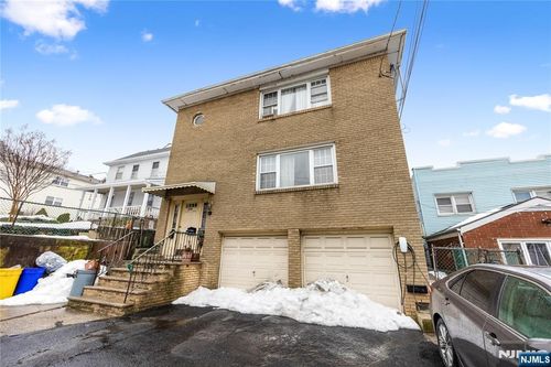 698 Fairview Ave, Fairview, NJ, 07022-1505 | Card Image