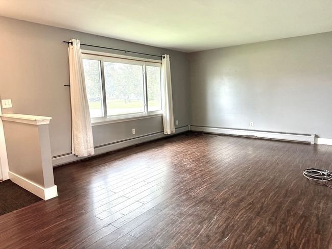 8100 Russell St, House other with 3 bedrooms, 2 bathrooms and null parking in Shelby Twp MI | Image 4