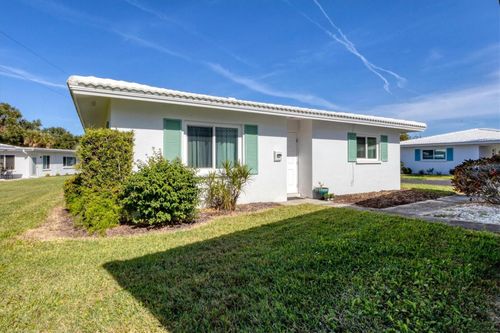 65-1815 Roxane Way, Sarasota, FL, 34235-9027 | Card Image