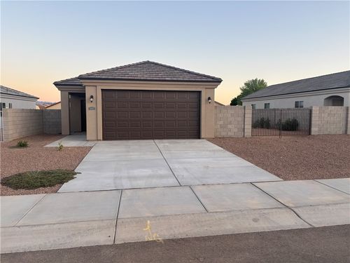 3276 E Farm Crest Avenue, Kingman, AZ, 86409 | Card Image
