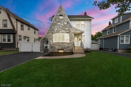 910 Caldwell Ave, Union, NJ, 07083-6736 | Card Image