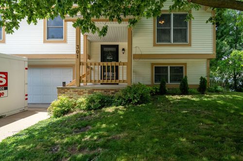 301 Bentley Dr, Normal, IL, 61761-1955 | Card Image