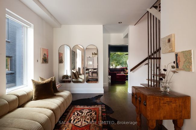 37 Gore Vale Ave, House other with 5 bedrooms, 5 bathrooms and 2 parking in Toronto ON | Image 4