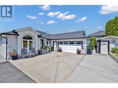 11158 Dakota Rd, House other with 4 bedrooms, 4 bathrooms and 7 parking in Lake Country BC | Image 1