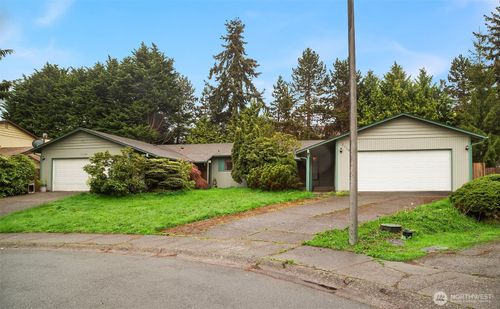 1110 122nd Place Sw, Everett, WA, 98204 | Card Image