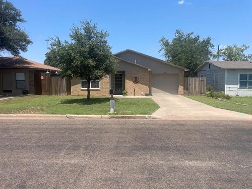 22 E 42nd St, San Angelo, TX, 76903-1617 | Card Image