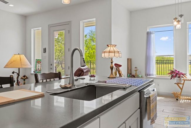 105 Bethpage Dr, House other with 2 bedrooms, 2 bathrooms and 2 parking in Laguna Vista TX | Image 10