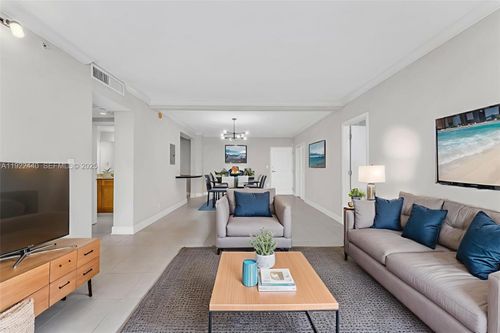 apt-713-401 69th St, Miami Beach, FL, 33141-3124 | Card Image