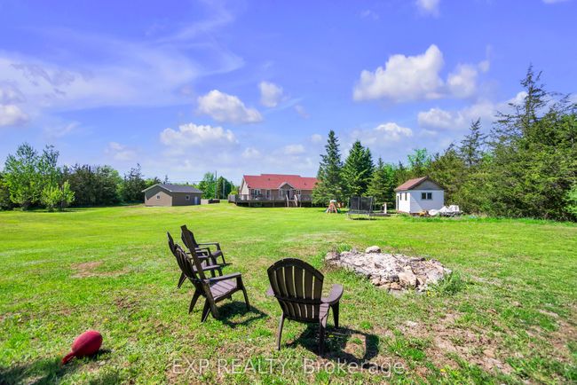854 Scuttlehole Rd, House other with 5 bedrooms, 3 bathrooms and 12 parking in Roslin ON | Image 42