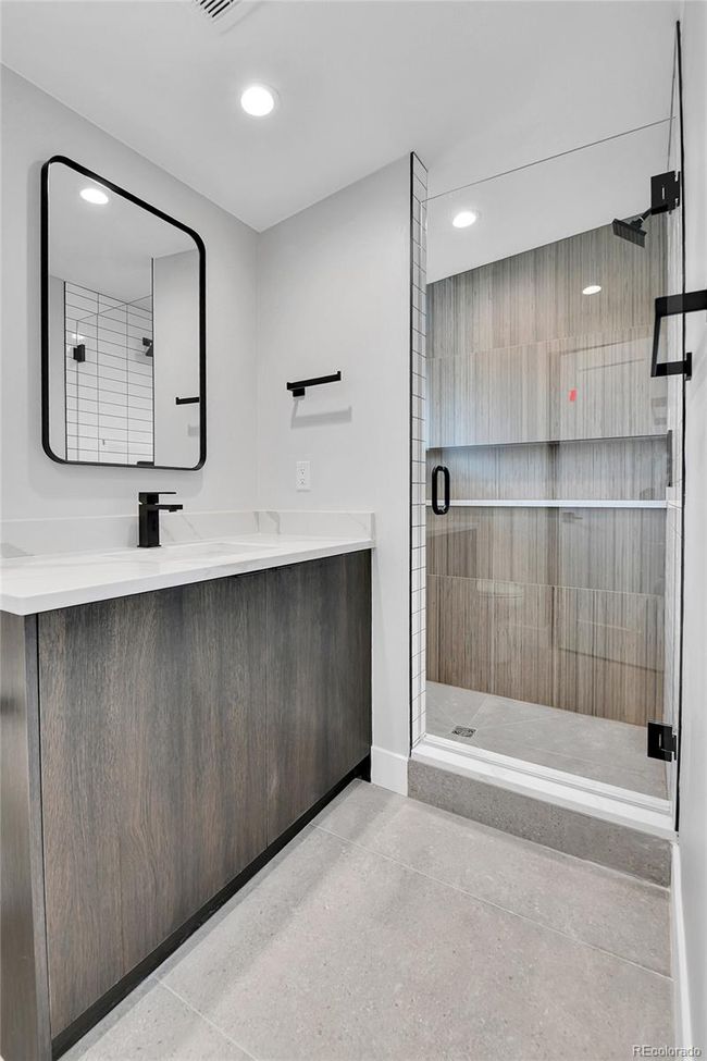 2168 S Ash St, Townhouse with 3 bedrooms, 4 bathrooms and 3 parking in Denver CO | Image 20