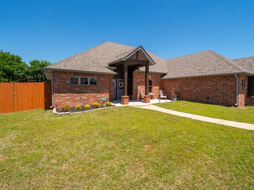 45100 Scotlyn Drive, Shawnee, OK, 74801 | Card Image