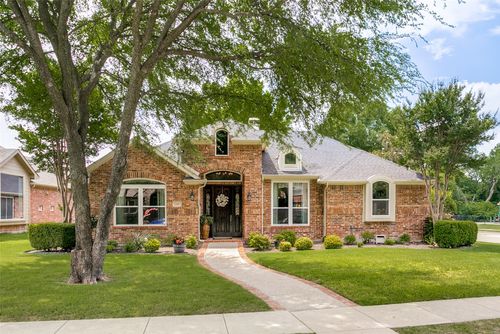2432 Mesa Oak Trl, Plano, TX, 75025-4718 | Card Image