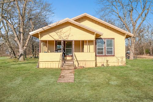 5366 Farm Road 2573, Clarksville, TX, 75426-8427 | Card Image