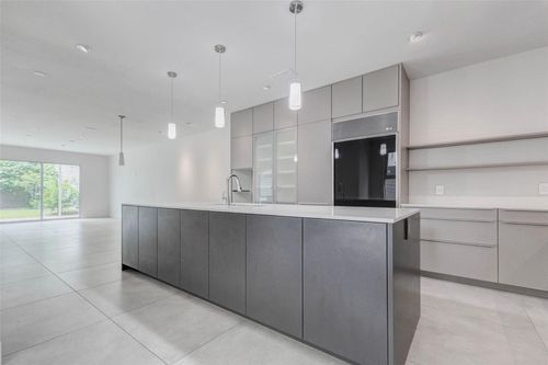 1222 Marconi St, Houston, TX, 77019-4210 | Card Image