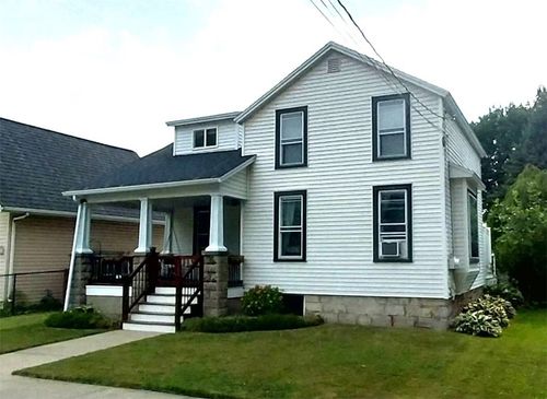 1 Morris St, Auburn, NY, 13021-2823 | Card Image