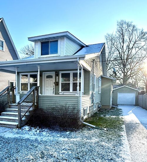 123 S Liberty St, Lowell, IN, 46356-2225 | Card Image