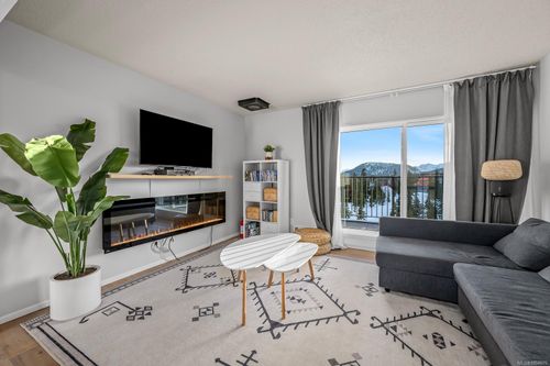 303-695 Castle Crag Cres, Courtenay, BC, V9J1L0 | Card Image