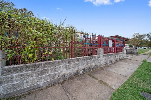 1917 Bell St, Waco, TX, 76711-2034 | Card Image