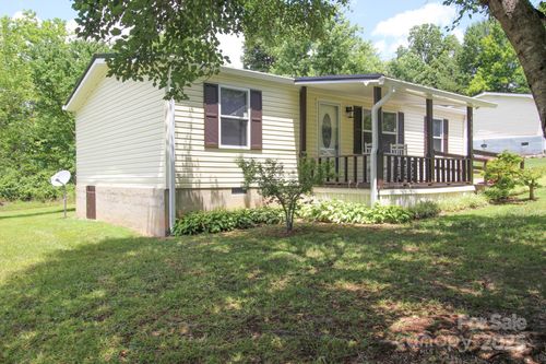 4588 Homestead Dr, Morganton, NC, 28655-9297 | Card Image