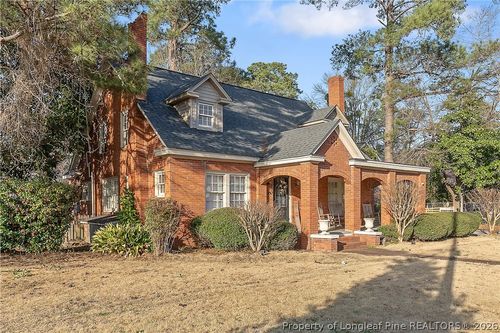 209 E 18th St, Lumberton, NC, 28358-3876 | Card Image