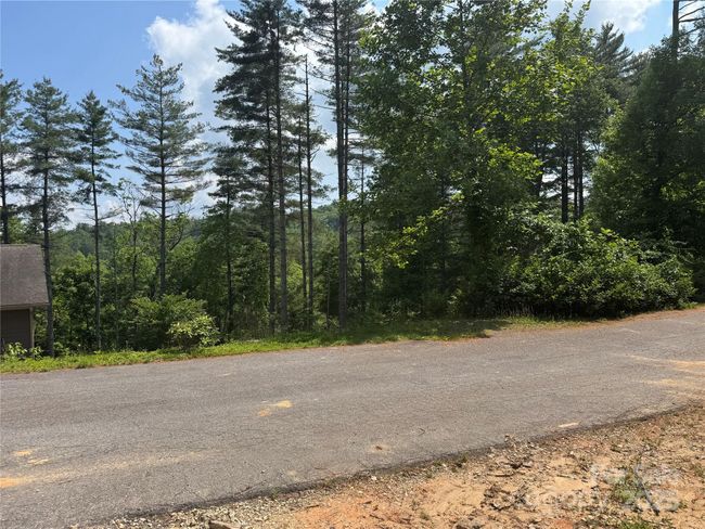 135 Wildwood Way, House other with 3 bedrooms, 2 bathrooms and null parking in Lake Toxaway NC | Image 20