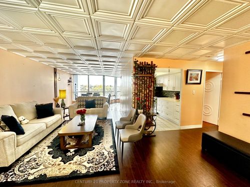 510-3 Rowntree Rd, Etobicoke, ON, M9V5G8 | Card Image