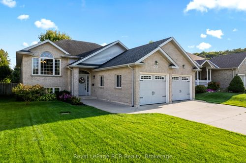 423 1st St Sw, Owen Sound, ON, N4K6Z7 | Card Image