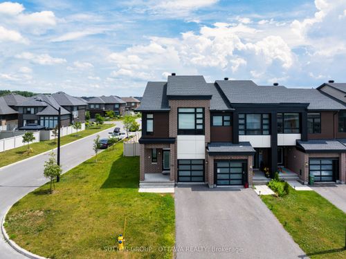 {{alt}} | Card Image