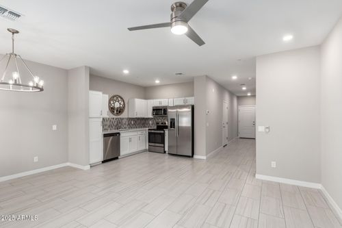2134 W Harmont Dr, Phoenix, AZ, 85021-5673 | Card Image