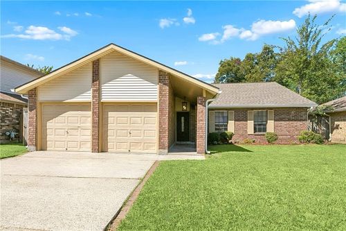 25 Traminer Dr, Kenner, LA, 70065-1133 | Card Image
