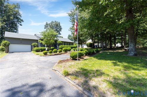 617 Rebel Ridge Rd, South Chesterfield, VA, 23834-5837 | Card Image